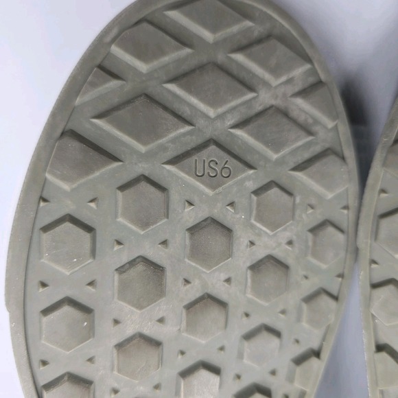 VANS TRK Shoes Womens 6 Green Rubber Breathable Slip On Waterproof Lightweight - Picture 11 of 14